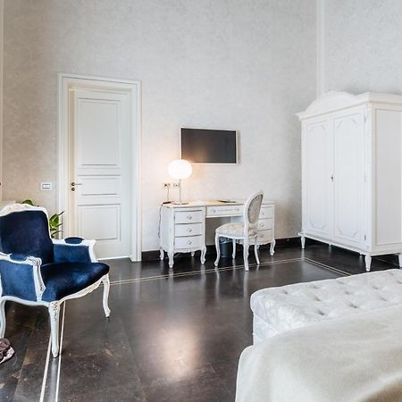 Palazzo Favacchio - Patane Hotel ชิคลี ภายนอก รูปภาพ
