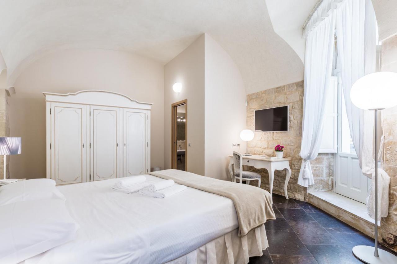 Palazzo Favacchio - Patane Hotel ชิคลี ภายนอก รูปภาพ