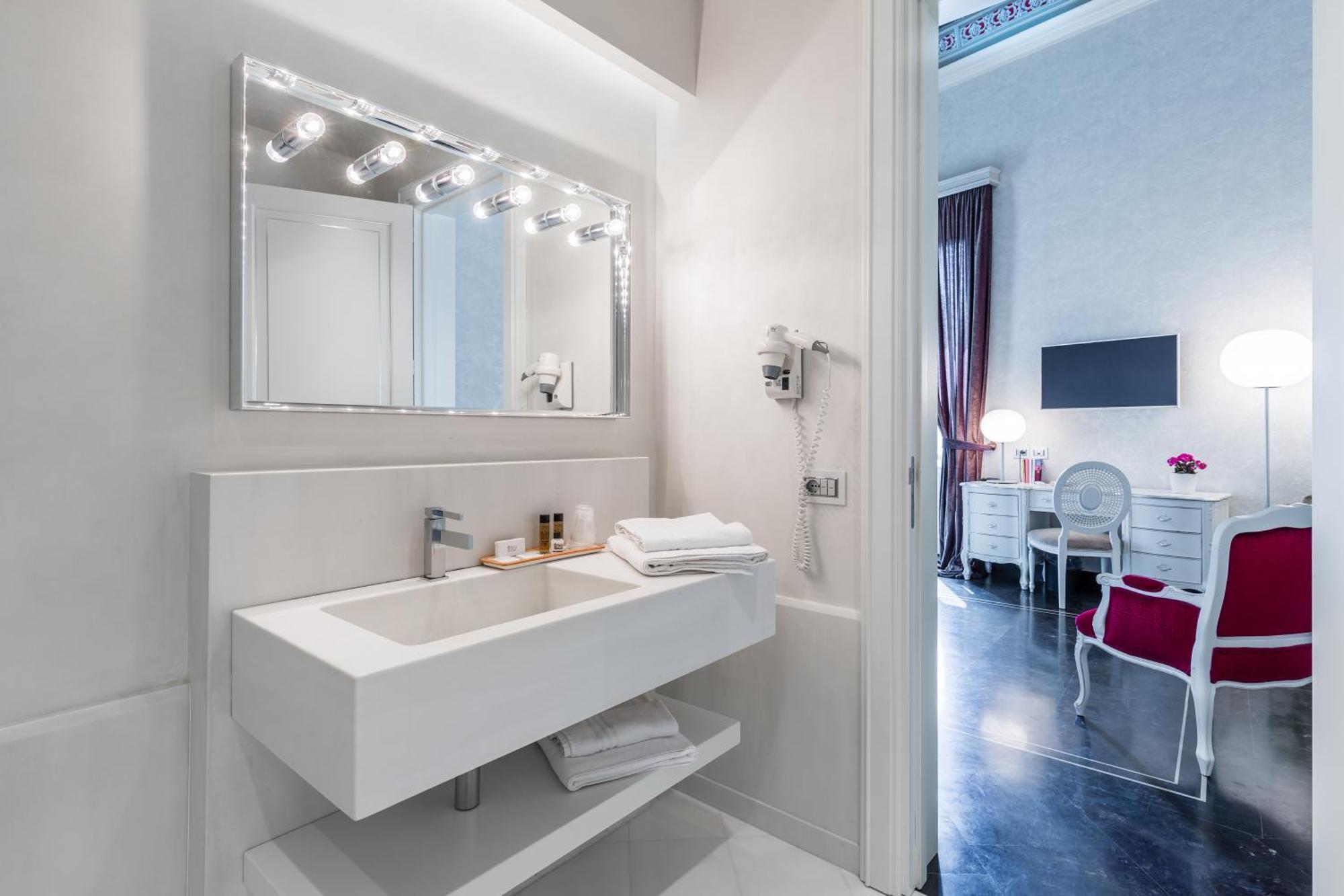 Palazzo Favacchio - Patane Hotel ชิคลี ภายนอก รูปภาพ