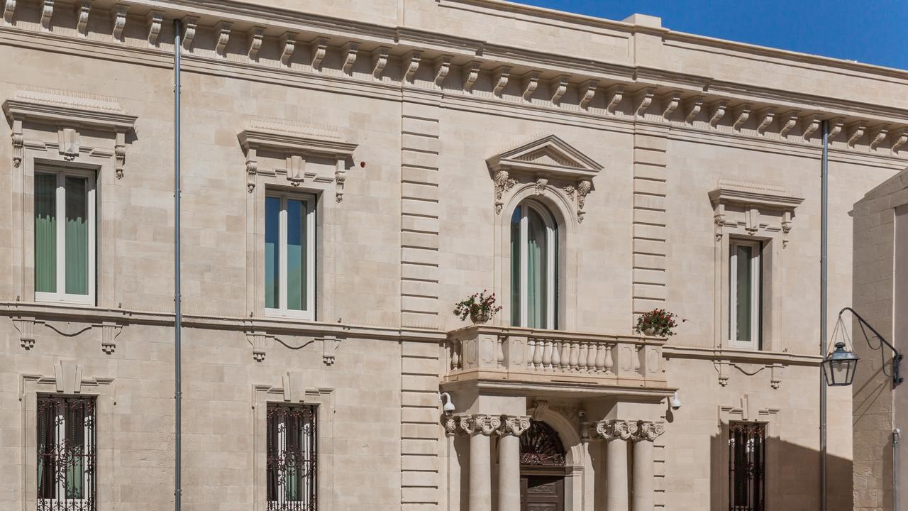 Palazzo Favacchio - Patane Hotel ชิคลี ภายนอก รูปภาพ