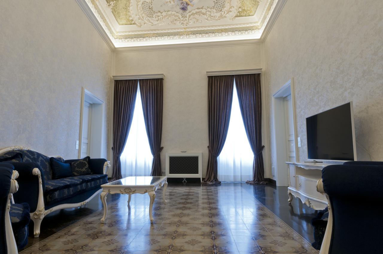 Palazzo Favacchio - Patane Hotel ชิคลี ภายนอก รูปภาพ